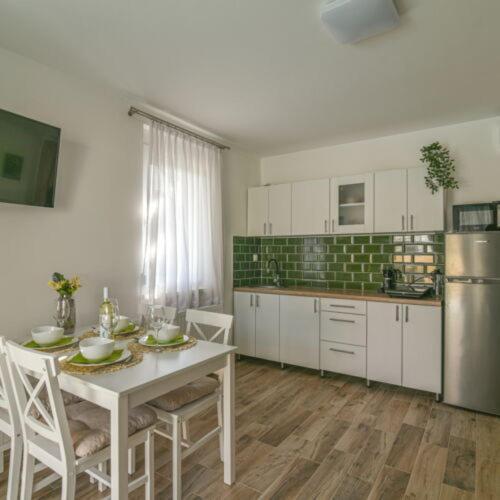 Happy Apartments Balatonlelle Esterno foto