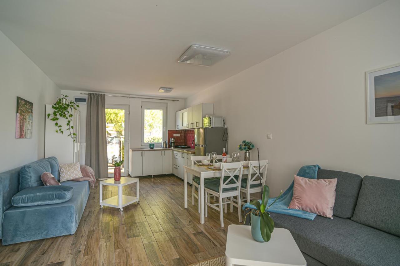 Happy Apartments Balatonlelle Esterno foto